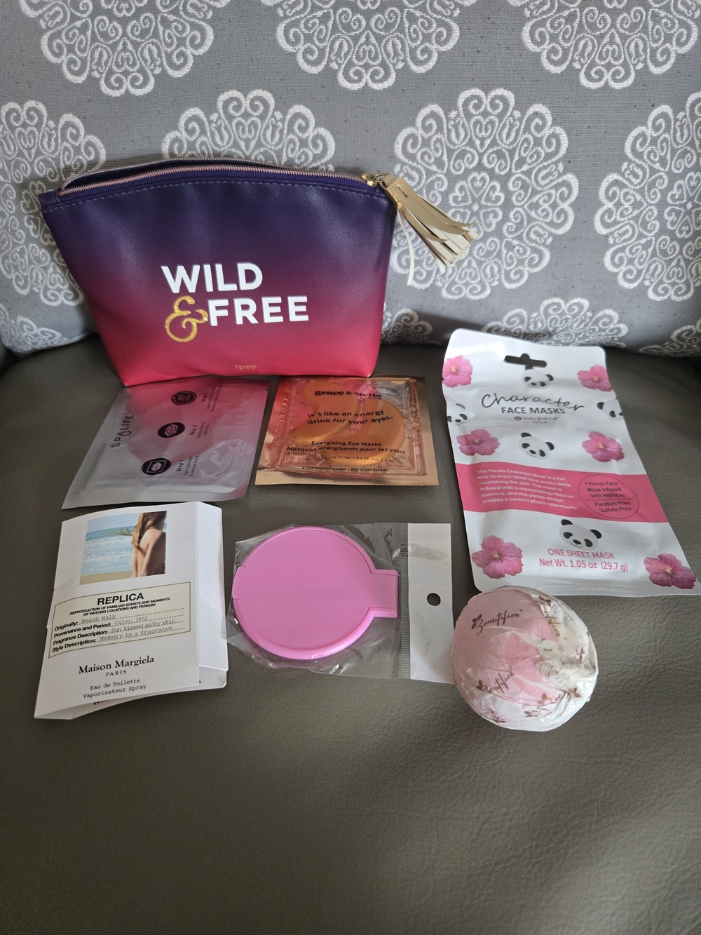 Selfcare Beauty Bundle With Makeup Bag